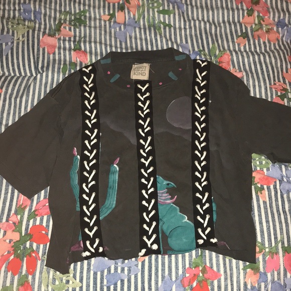 LF VINTAGE CROP TEE - Picture 1 of 5